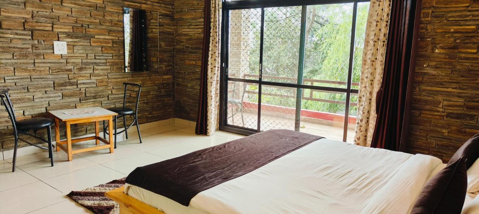 Rudra Retreat Hotel Hawalbagh Szoba fotó