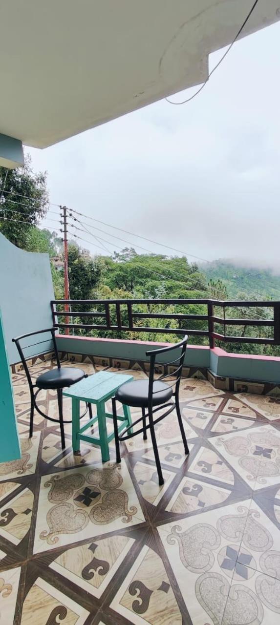 Rudra Retreat Hotel Hawalbagh Szoba fotó