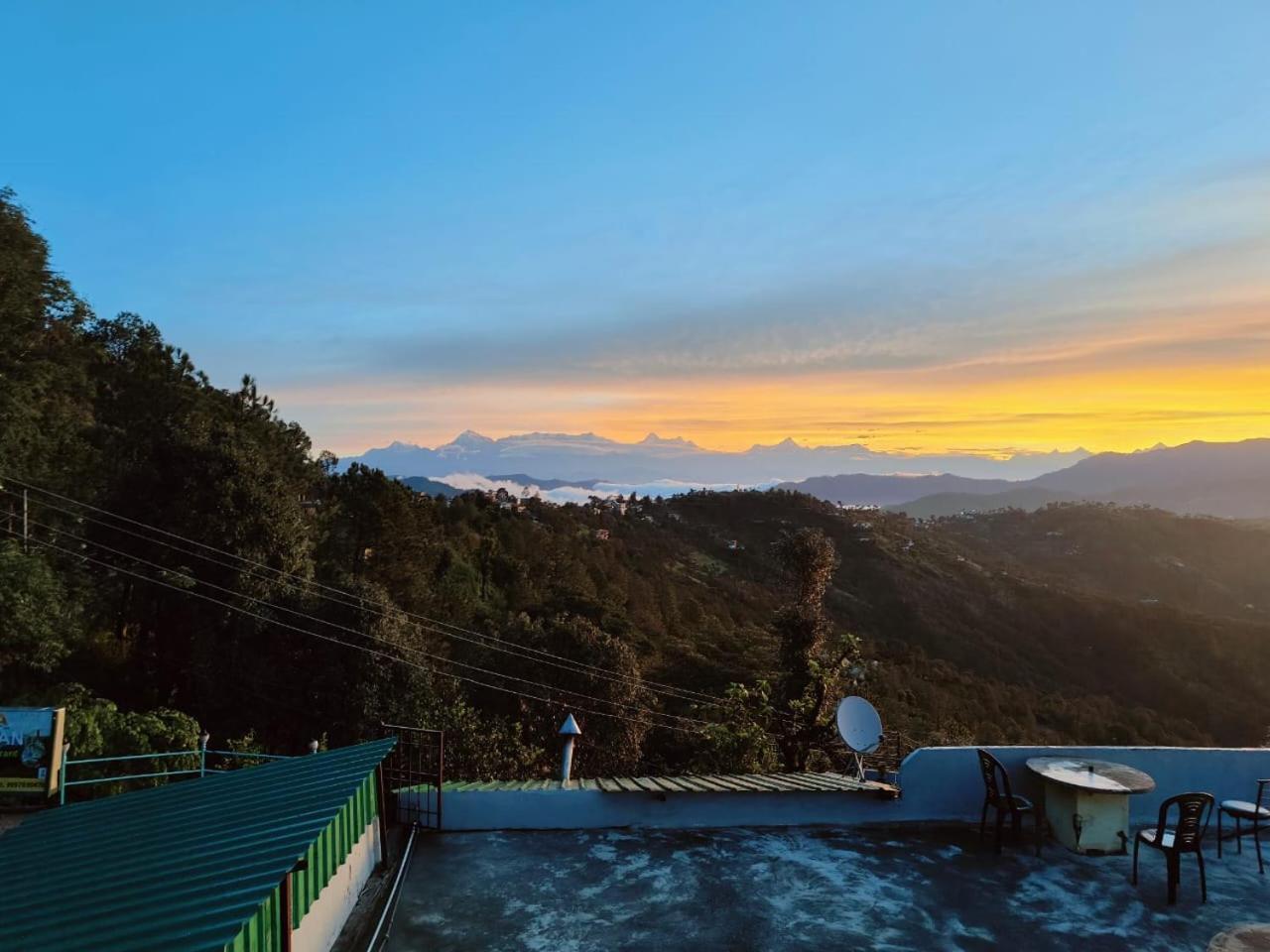 Rudra Retreat Hotel Hawalbagh Kültér fotó