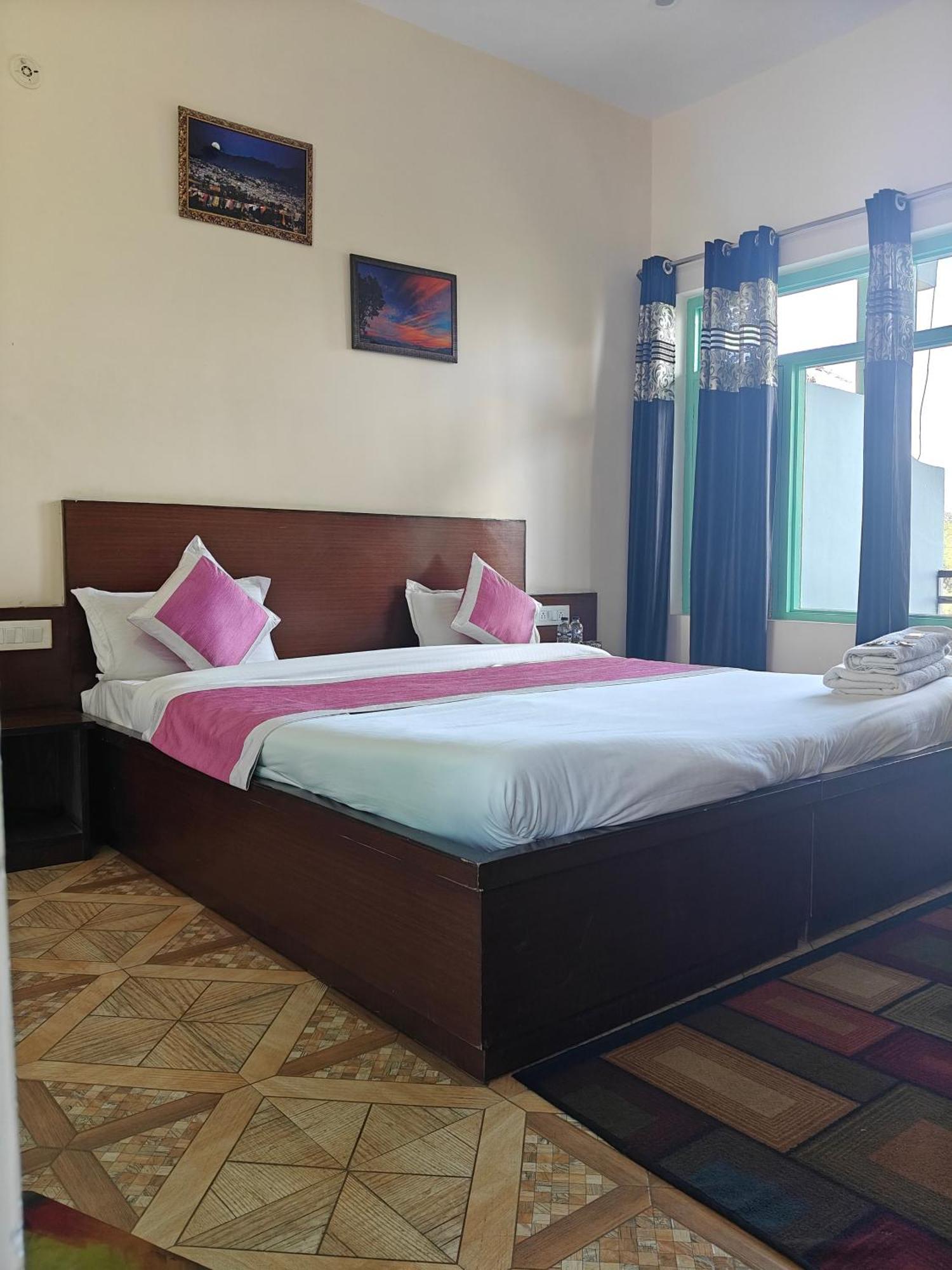 Rudra Retreat Hotel Hawalbagh Szoba fotó
